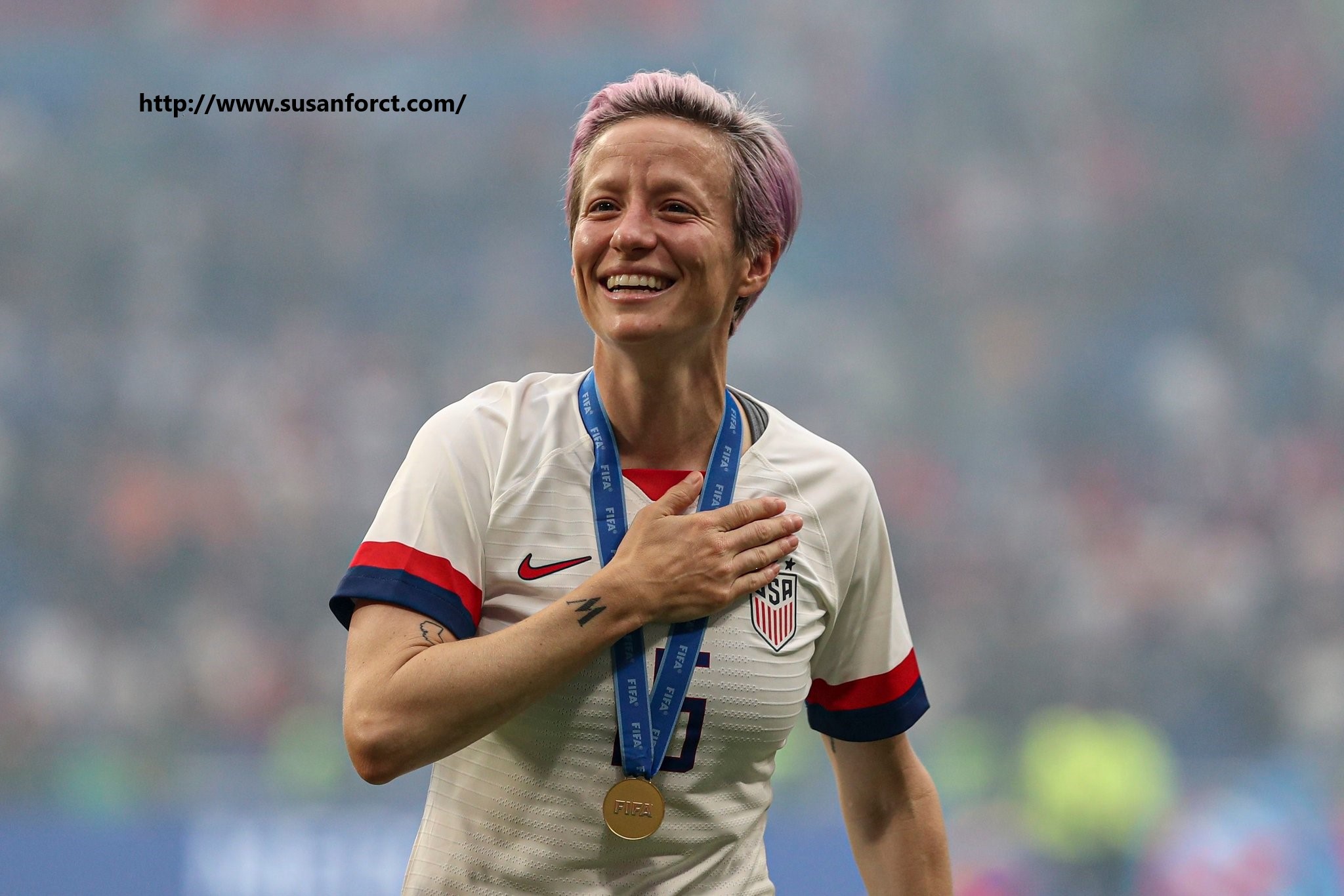 Megan Rapinoe, Pemain Sepak Bola Profesional Wanita